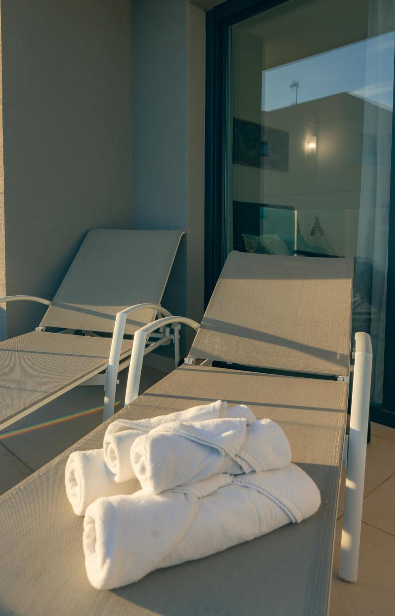 Apartamento Premium Con Jacuzzi Y Vistas Al Mar En Punta Prima, Torrevieja By Rentalole Exterior photo